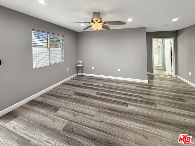 Foto del edificio - 6206 Home Ave