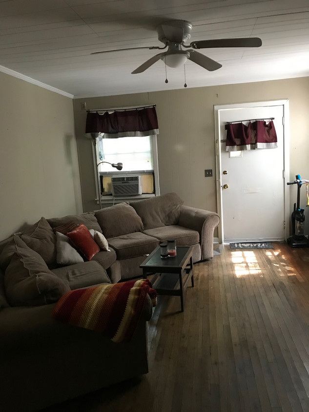 Primary Photo - 213 Yeates St