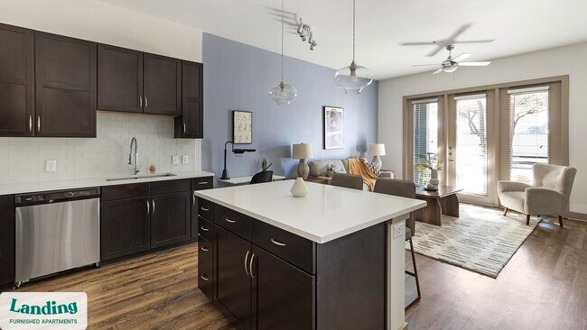 Foto del edificio - 5005 Galleria Dr