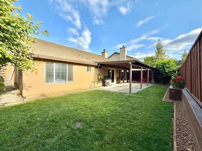 Foto del edificio - 3349 Gaswell Ln