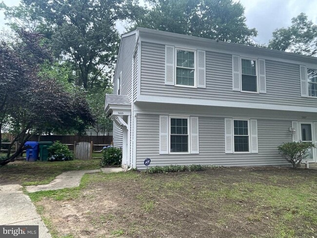 Building Photo - 5005 Vane Ct