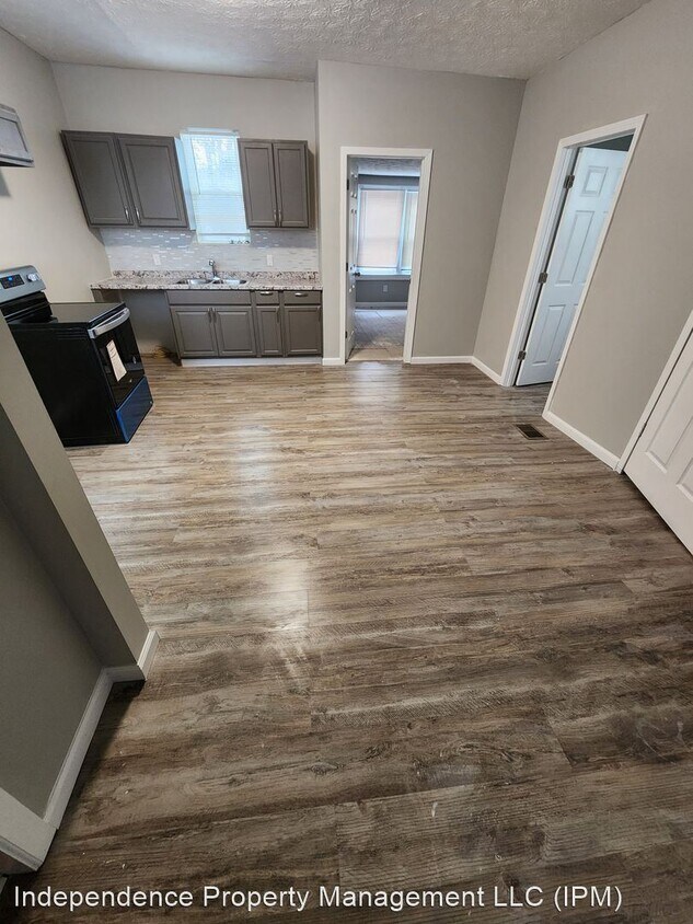 Foto del edificio - 3 br, 2.5 bath House - 4439 Colerain Ave