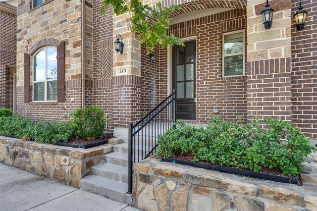 Foto del edificio - 2421 Belvedere Ln