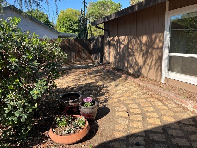 Foto del edificio - 4 br, 2 bath House - 1133 Auburn Drive