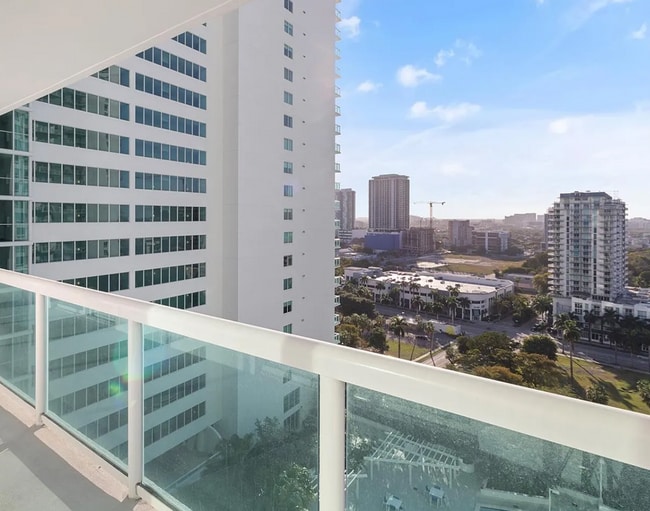Foto del edificio - 1800 N Bayshore Dr