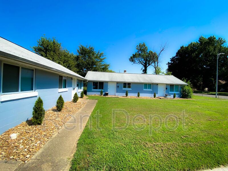 1100 Washington Ave Unit APT B, Evansville, IN 47714 Condo for Rent in Evansville, IN