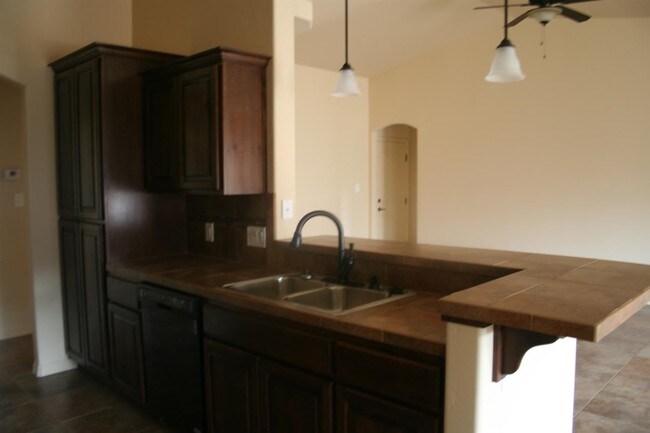 Foto del edificio - 4357 W 13th Pl