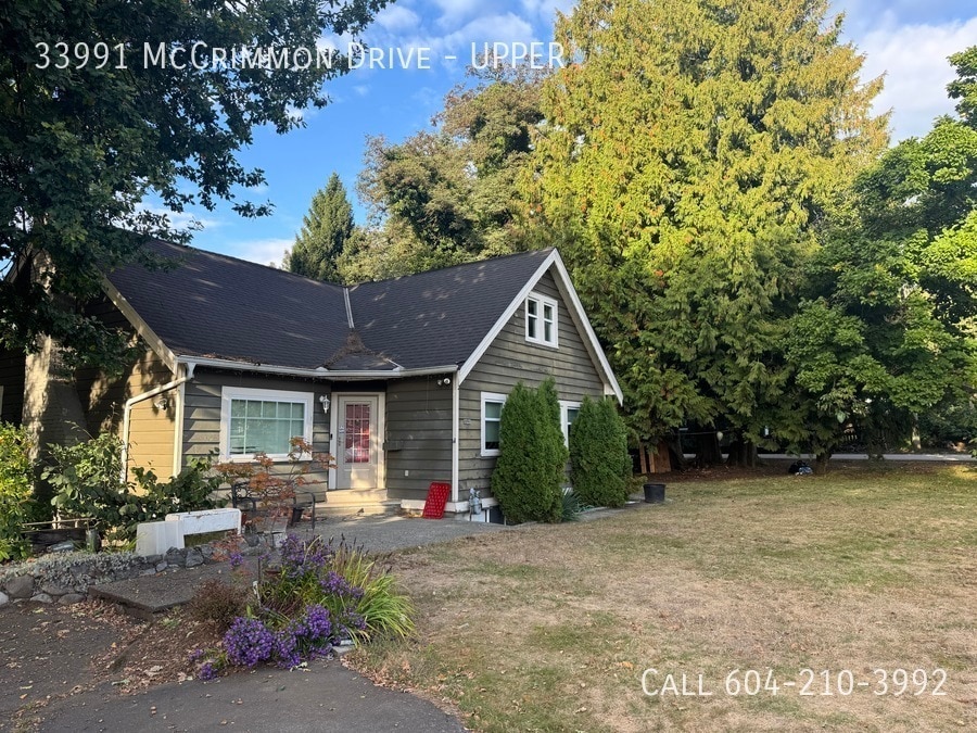 Primary Photo - Large Upper Home