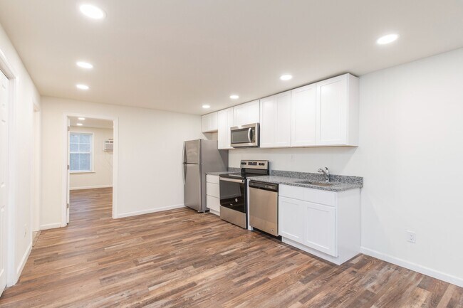 Building Photo - 2132 Grafton Dr