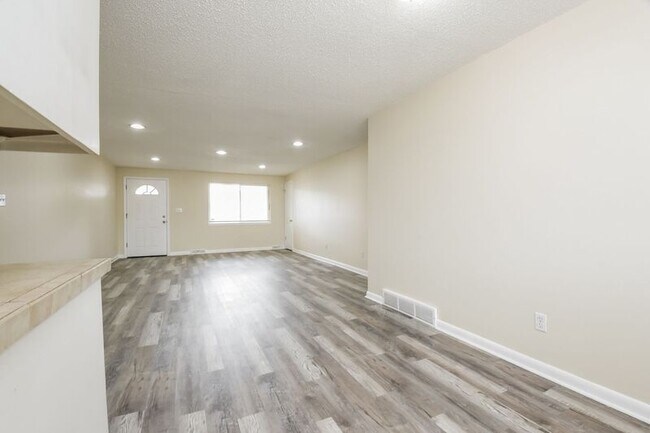 Foto del edificio - 1527 Stuart St
