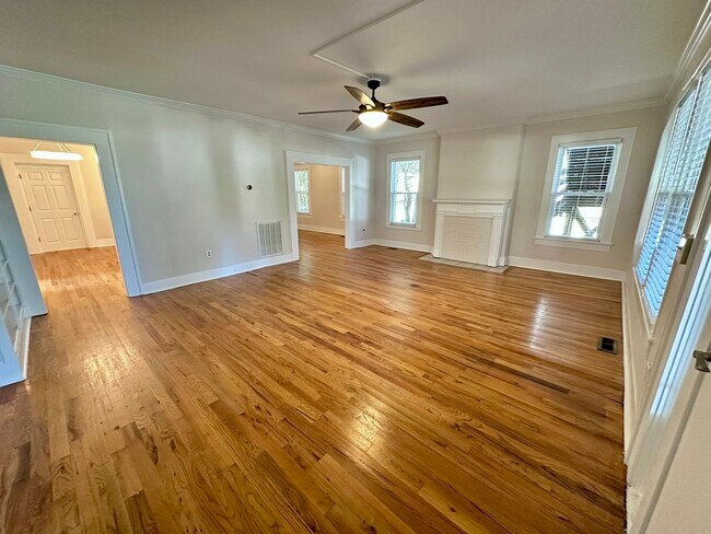 Foto del edificio - 35 Perry Ave