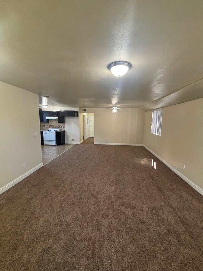 Foto del edificio - 732 E 74th St