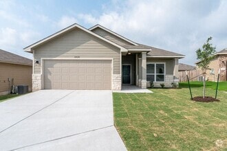 Building Photo - 2425 Bellmont