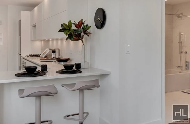 Building Photo - East 44th Street