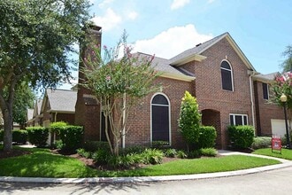 Building Photo - 4210 Greystone Way