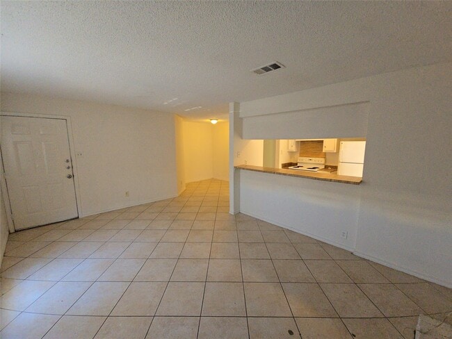 Building Photo - 1307 Brenda Ln