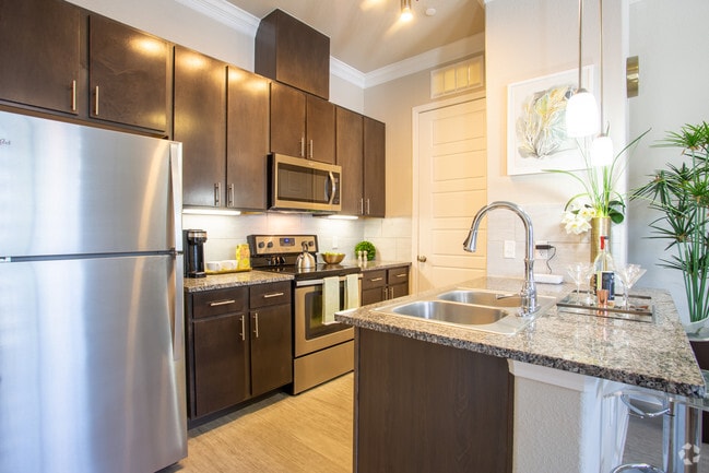 Paris - Travesia Apartments
