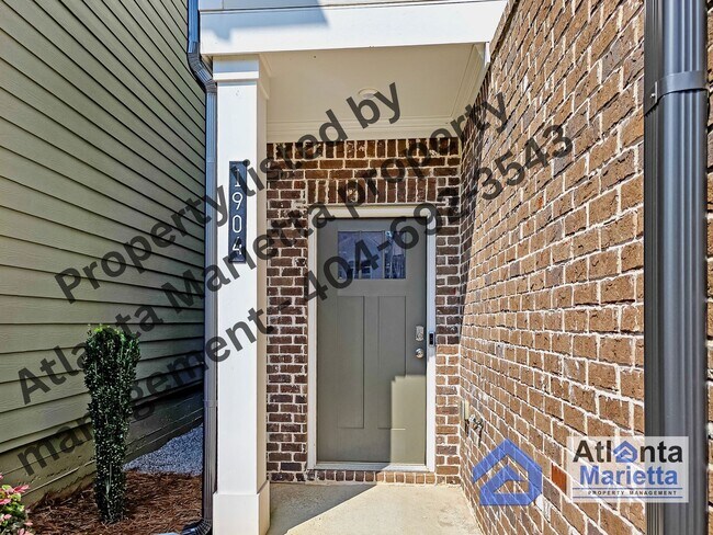 Foto del edificio - Spacious & Stylish 4BR/3.5BA Townhome Near...