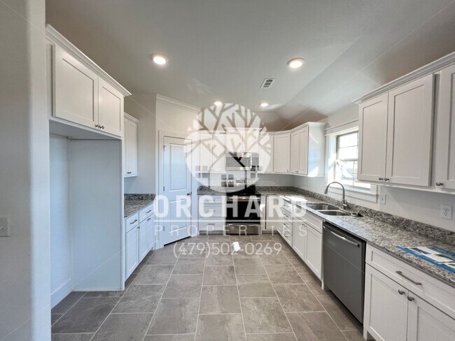 Foto del edificio - Single-Family Home- Desirable Huntley Plan