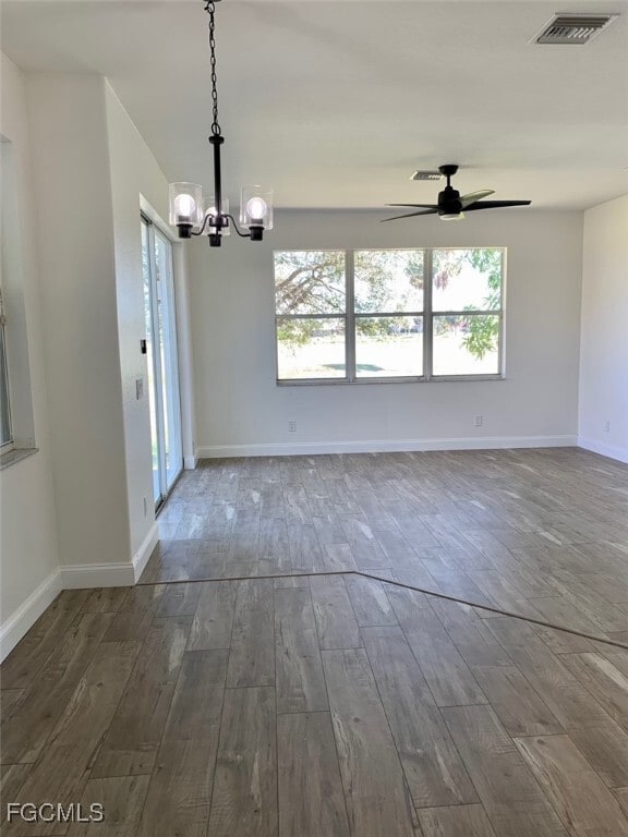 Building Photo - 11642 Royal Tee Cir