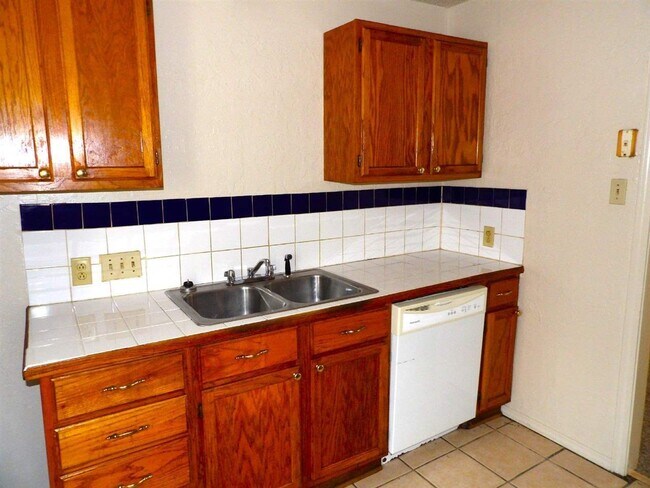 Foto del edificio - 1129 NW Ozmun Ave