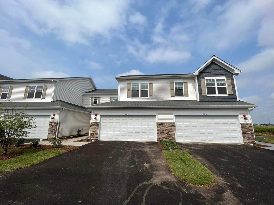 271 Portage Ln, Yorkville, IL 60560 Townhome Rentals in Yorkville IL