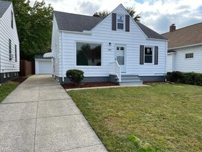 Building Photo - 4003 Woodway Ave