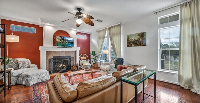 Foto del edificio - 1302 Whitetail Rd