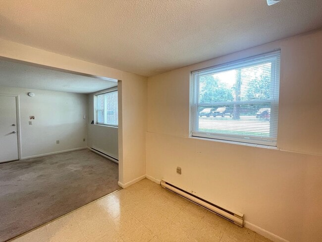 Building Photo - 177 Loudon Rd
