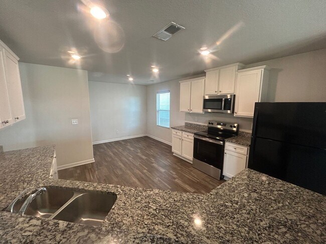 Building Photo - 259 Common Reed Dr