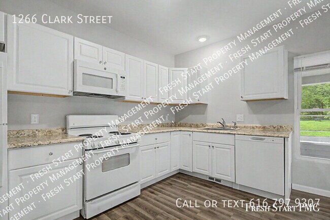 Foto del edificio - 1266 Clark St