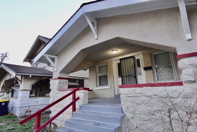 Building Photo - Amazing 3 Bedroom Home For Rent!