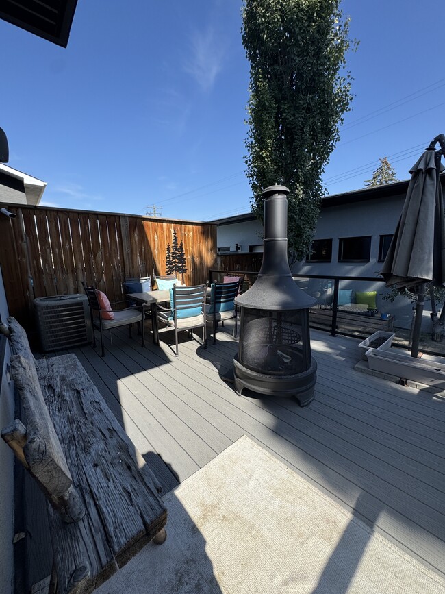 Building Photo - 224-26A 6a St NE