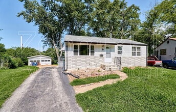 Building Photo - 3361 Delta Dr