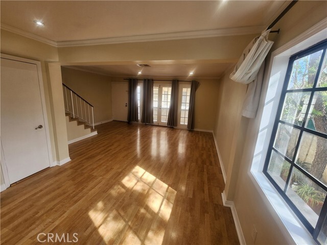 Foto del edificio - 7432 Hazeltine Ave