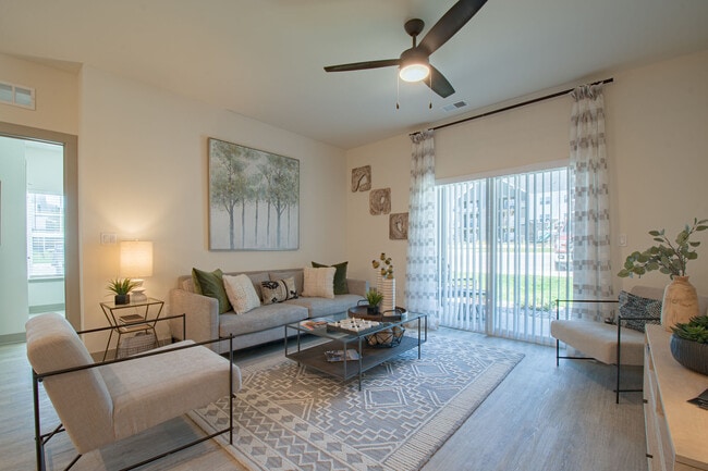 Building Photo - Legends Morgan Farms