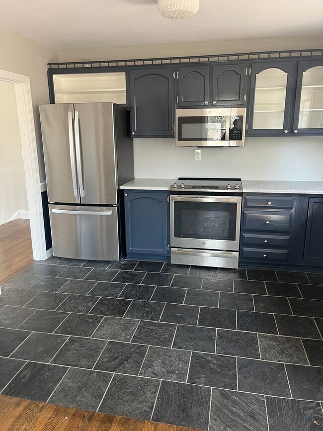 Foto del edificio - Great 3 Br / 2 Ba Split Level Home in Sandwich