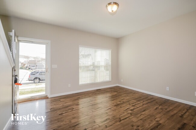 Foto del edificio - 121 Siena Dr