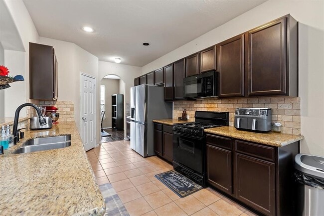 Building Photo - 30606 Woodson Trace Dr