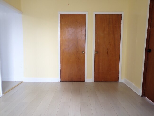 Foto del edificio - 580 Drew St