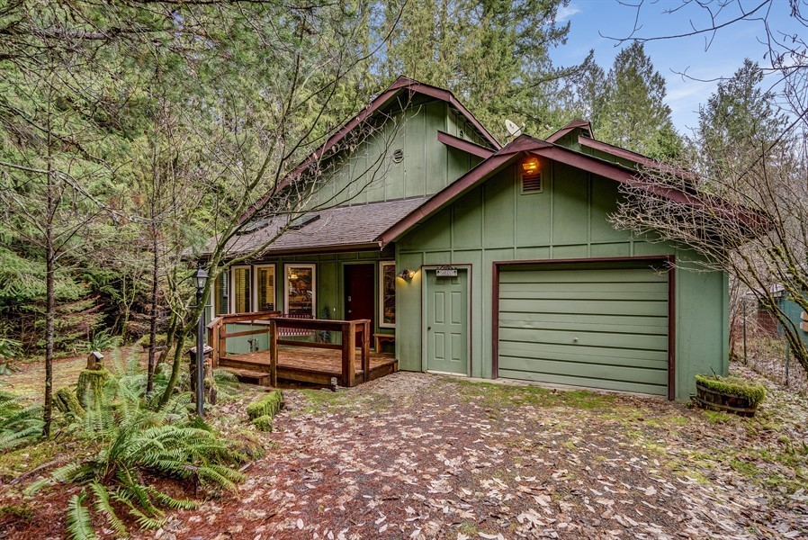 Greenwater Chalet House Rental in Enumclaw, WA