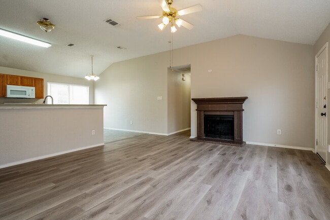 Building Photo - 10648 Towerwood Dr