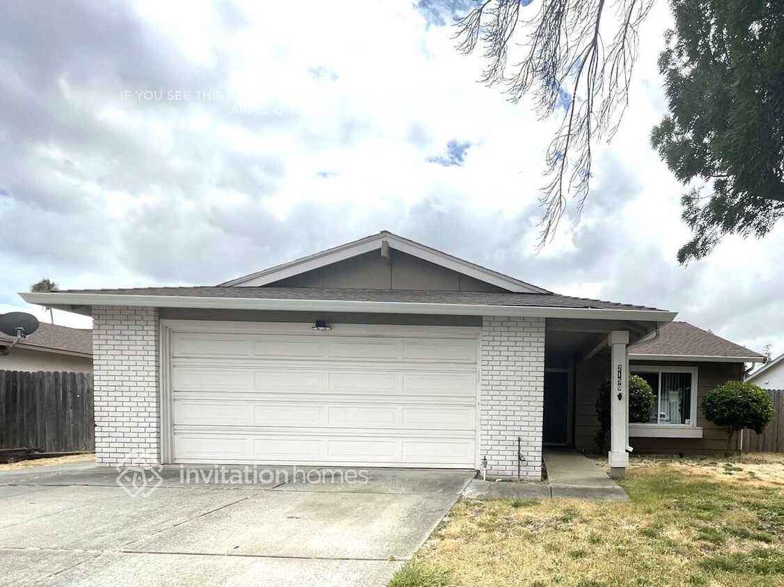 Primary Photo - 2159 Greenfield Dr