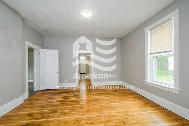 Foto del edificio - 7232 Stanley Ave