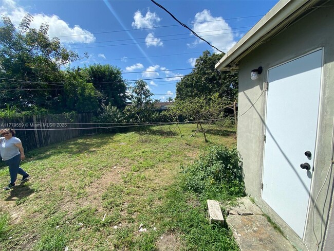 Building Photo - 10470 SW 172nd St