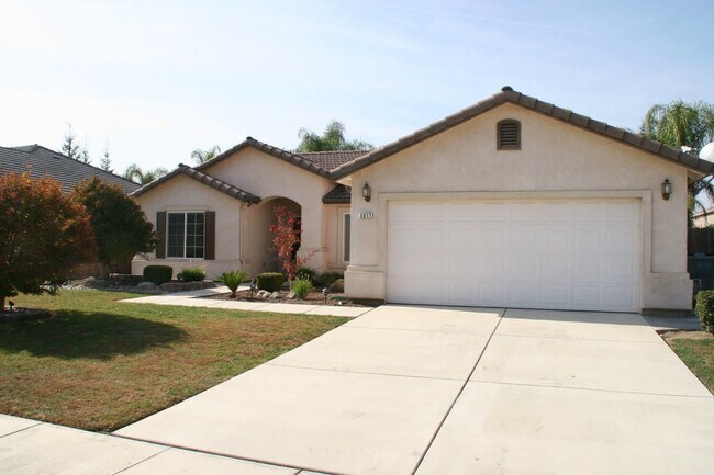 Foto del edificio - Great home for rent in Visalia!