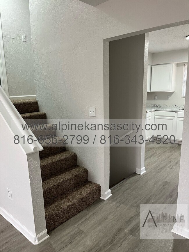 Foto del edificio - Updated Duplex, Fort Osage School District