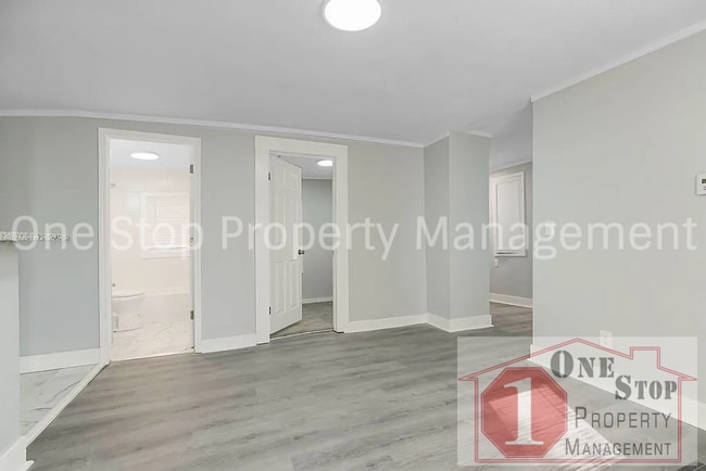 Foto del edificio - Charming 4-bedroom, 2-bath in Kansas City