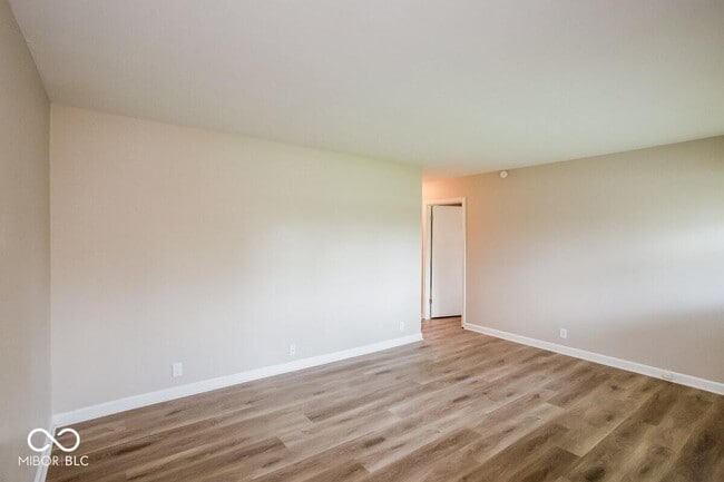 Building Photo - 4030 N Grand Ave