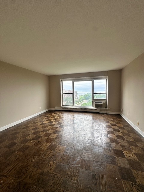 Primary Photo - 1121 N Waverly Pl